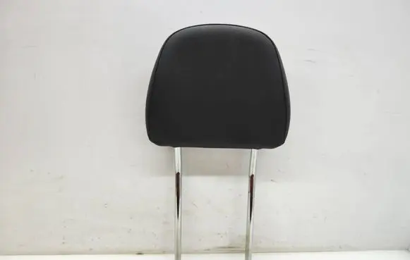 Audi A3 S3 8V Front seat headrest 