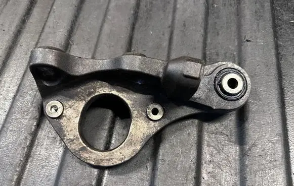 Volvo S90, V90 Driveshaft support bearing bracket 32222463