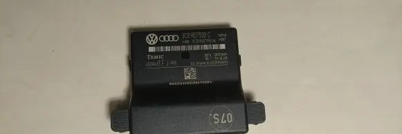 Volkswagen PASSAT B6 Gateway control module 3C0907530C