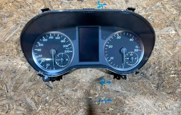 Mercedes-Benz V Class W447 Speedometer (instrument cluster) A4479008606 S2503P140-I