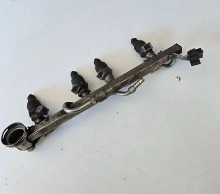 Audi A4 S4 B5 8D Fuel main line pipe 050133681a