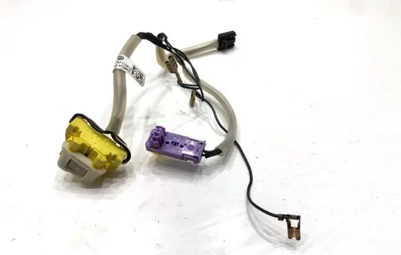Skoda Octavia Mk2 (1Z) Airbag squib ring wiring 1K0971584C