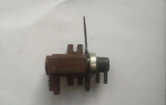 Ford Focus Turbo solenoid valve 9652570180 70070200