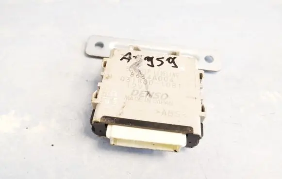 Mitsubishi Pajero Light module LCM 8634a004 031800-1081