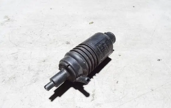 Audi A4 S4 B5 8D Windscreen/windshield washer pump 4A0955651