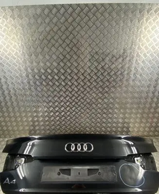 Tailgate/trunk/boot lid
