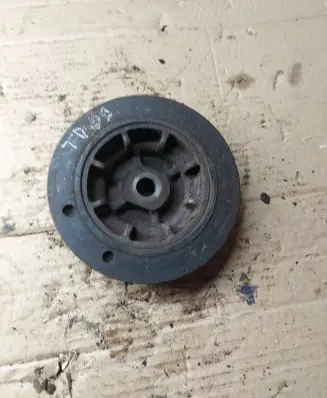 Renault Espace III Crankshaft pulley 7700104292c