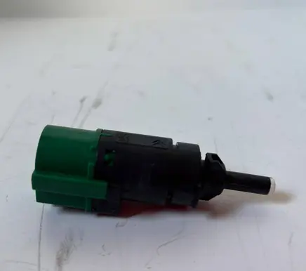 Peugeot 208 Brake pedal sensor switch 9670430580 49921