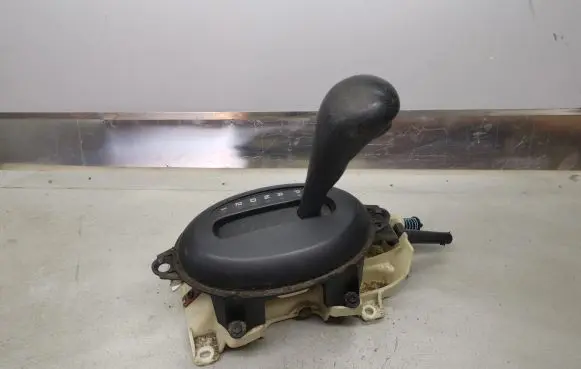 Chrysler Neon II Gear shifter/selector 04671417AD
