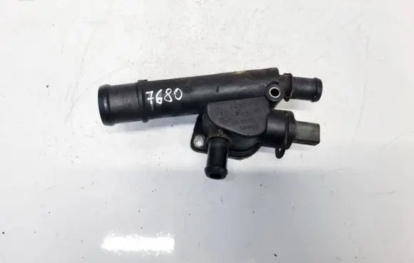 Volkswagen Caddy Engine coolant pipe/hose 038121132D