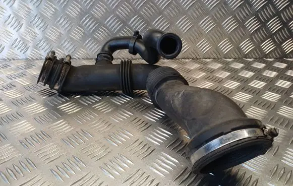 Ford S-MAX Turbo air intake inlet pipe/hose 6G919C623DG 6G9Q6A886AC