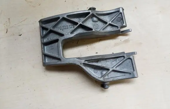 Porsche Cayenne (92A) Brake pedal bracket assembly 7P0723129