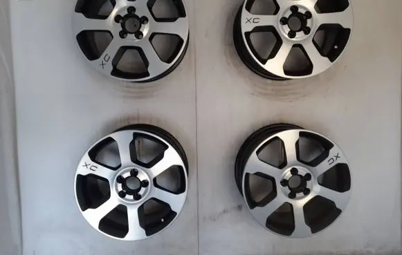 Volvo XC70 R17 alloy rim 30714025