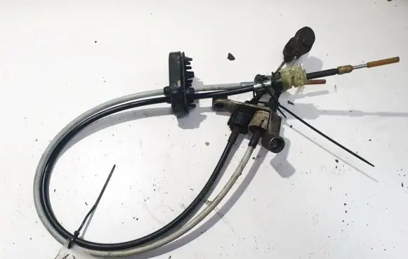 Opel Vectra C Gear shift cable linkage 090318