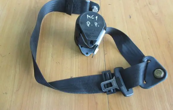 Microcar MC Front seatbelt 0403015