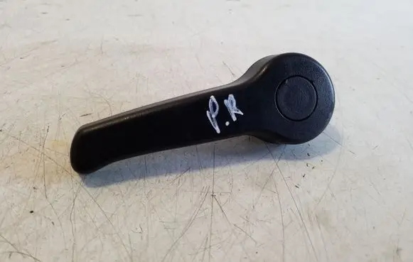 Chevrolet Captiva Seat adjustment handle 