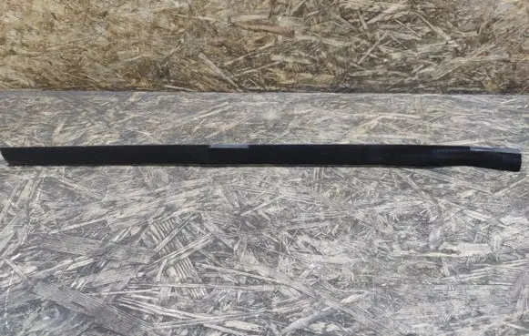 Mercedes-Benz S W140 Rear side glass trim 