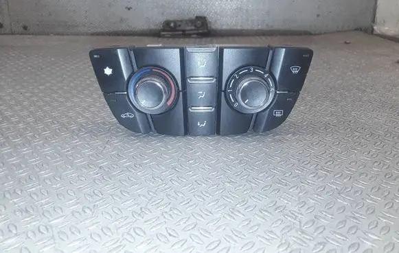 Opel Meriva B Climate control unit 13346092