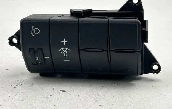 Hyundai i30 Light switch 93310A6100RY