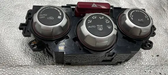 Subaru Forester SH Climate control unit 72311SC060