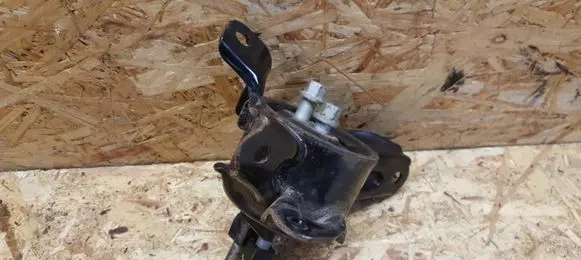 Hyundai i40 Gearbox mount 218303Z200