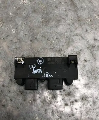 Audi A6 C7 Tailgate/trunk control unit/module 3AA962243D-BILI 3AA962243D