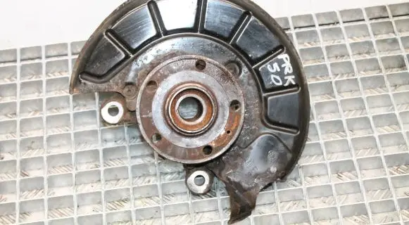 Volkswagen Scirocco Front wheel hub