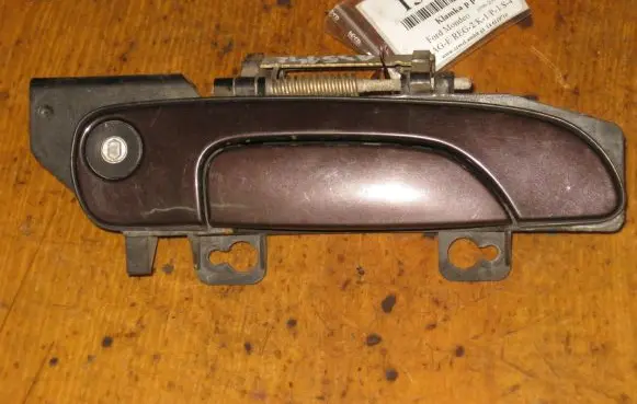 Ford Mondeo MK II Front door exterior handle