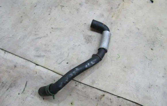 Opel Vivaro Engine coolant pipe/hose