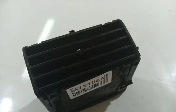 Opel Astra H Dash center air vent grill 24465728