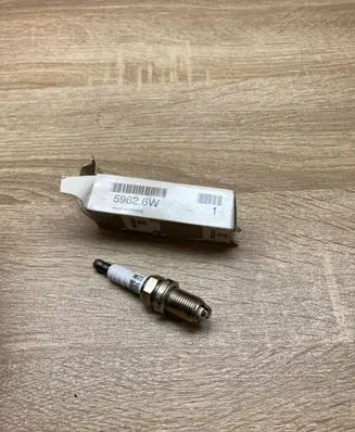 Peugeot 405 Spark plug 59626W