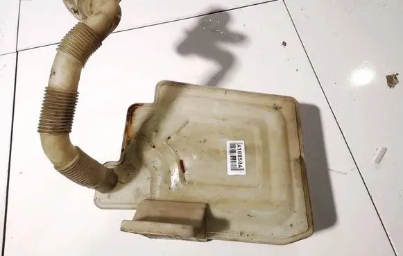Volkswagen PASSAT B5 Windshield washer fluid reservoir/tank 1k0955453r 1k0955453q