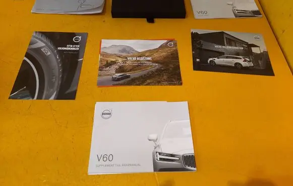 Volvo V60 Owners service history hand book 