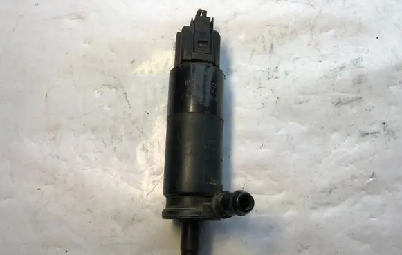 BMW 5 E60 E61 Headlight washer pump 6973097 697309702 6712697309702