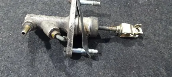 Honda Civic Clutch master cylinder