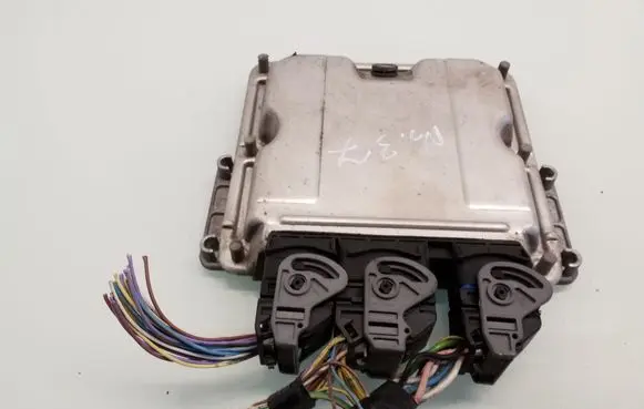 Peugeot 807 Engine control unit/module 9640938180