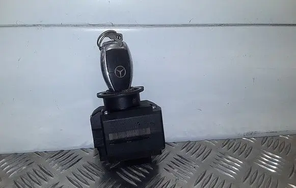 Mercedes-Benz C W203 Ignition lock 2095452308
