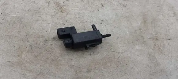 BMW 5 E60 E61 Turbo solenoid valve 70231800 08T190 7810831