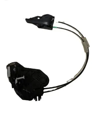 Toyota Highlander XU50 Front door lock 9060509A