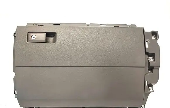 Glove box