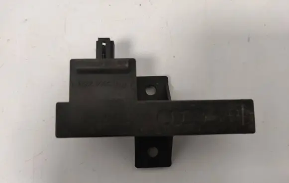 Audi A6 S6 C7 4G Keyless (KESSY) go control unit/module 8K0907247