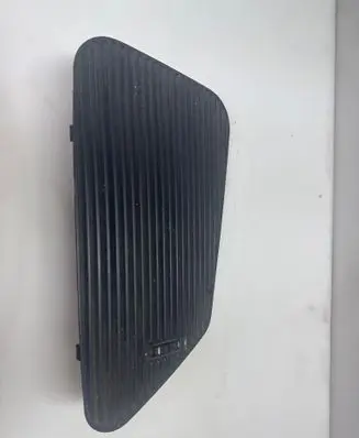 BMW 5 E34 Dash center air vent grill 1384066