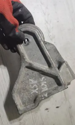 Mitsubishi ASX Gearbox mounting bracket