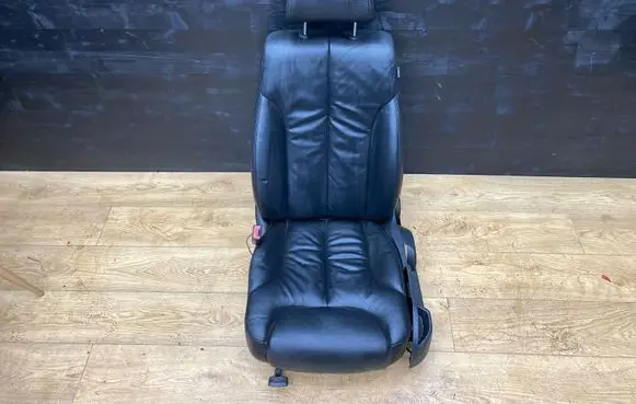 Volkswagen PASSAT B6 Front driver seat 