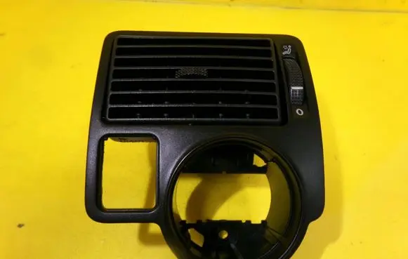 Volkswagen Golf IV Dashboard side air vent grill/cover trim 1J1819983