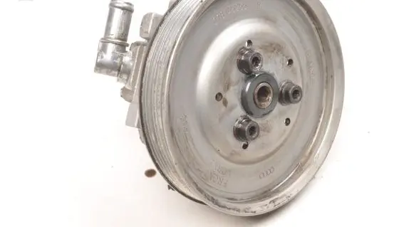 Audi A6 Allroad C5 Power steering pump SKV