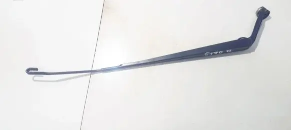 Toyota Avensis T250 Front wiper blade arm