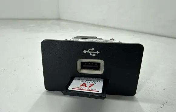 Ford Explorer V USB socket connector GC3T14F014AA GM5T19H449AA GM5Z19H449B