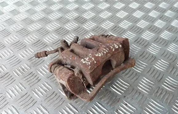 Chevrolet Captiva Rear brake caliper