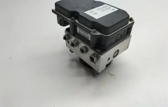 Skoda Fabia Mk2 (5J) ABS Pump 6R0614117K 0265237025